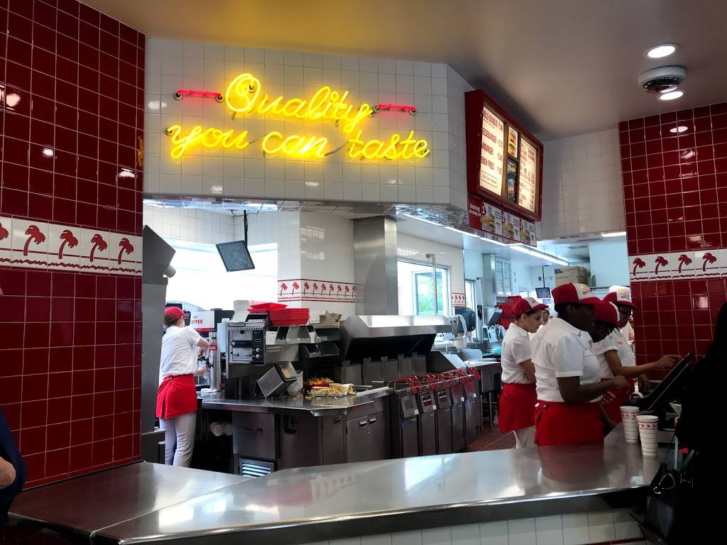 In-N-Out Burger | restaurant | 9149 S Sepulveda Blvd, Los Angeles, CA 90045, USA | 8007861000 OR +1 800-786-1000