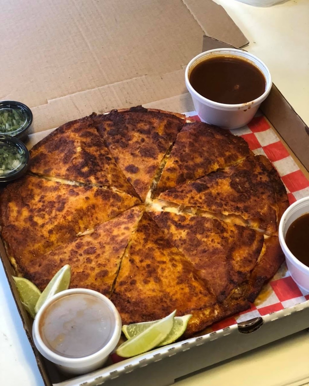 Los Mariscos de Pancho | restaurant | 1358 Leonard St NW, Grand Rapids, MI 49504, USA | 6163509541 OR +1 616-350-9541