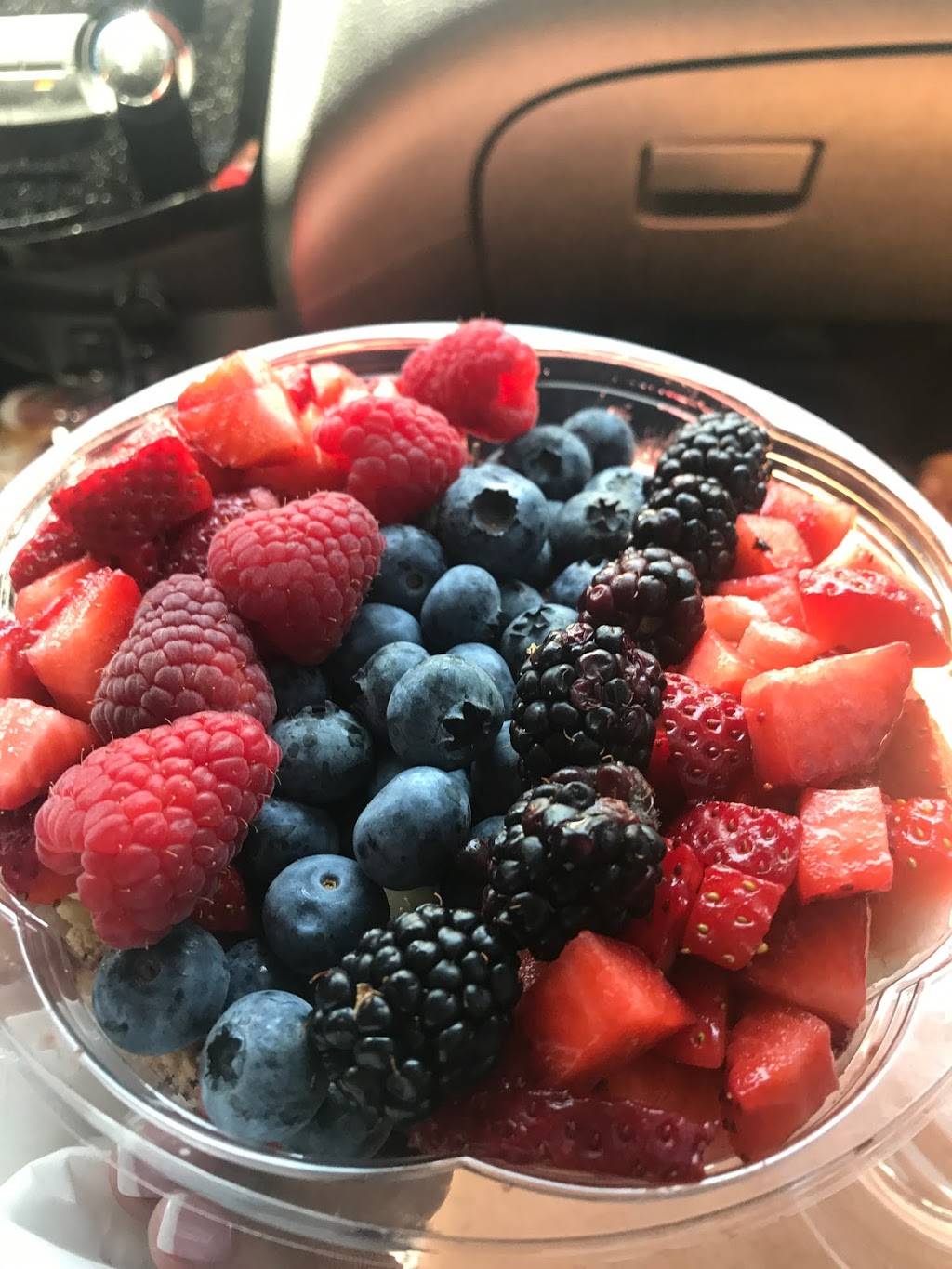 Ricos Acai | restaurant | 401-425 N Florida Ave, Tampa, FL 33602, USA | 8139440110 OR +1 813-944-0110