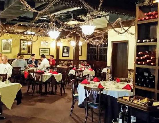 Lynns Steakhouse | restaurant | 955 Dairy Ashford Rd, Houston, TX 77079, USA | 2818700807 OR +1 281-870-0807