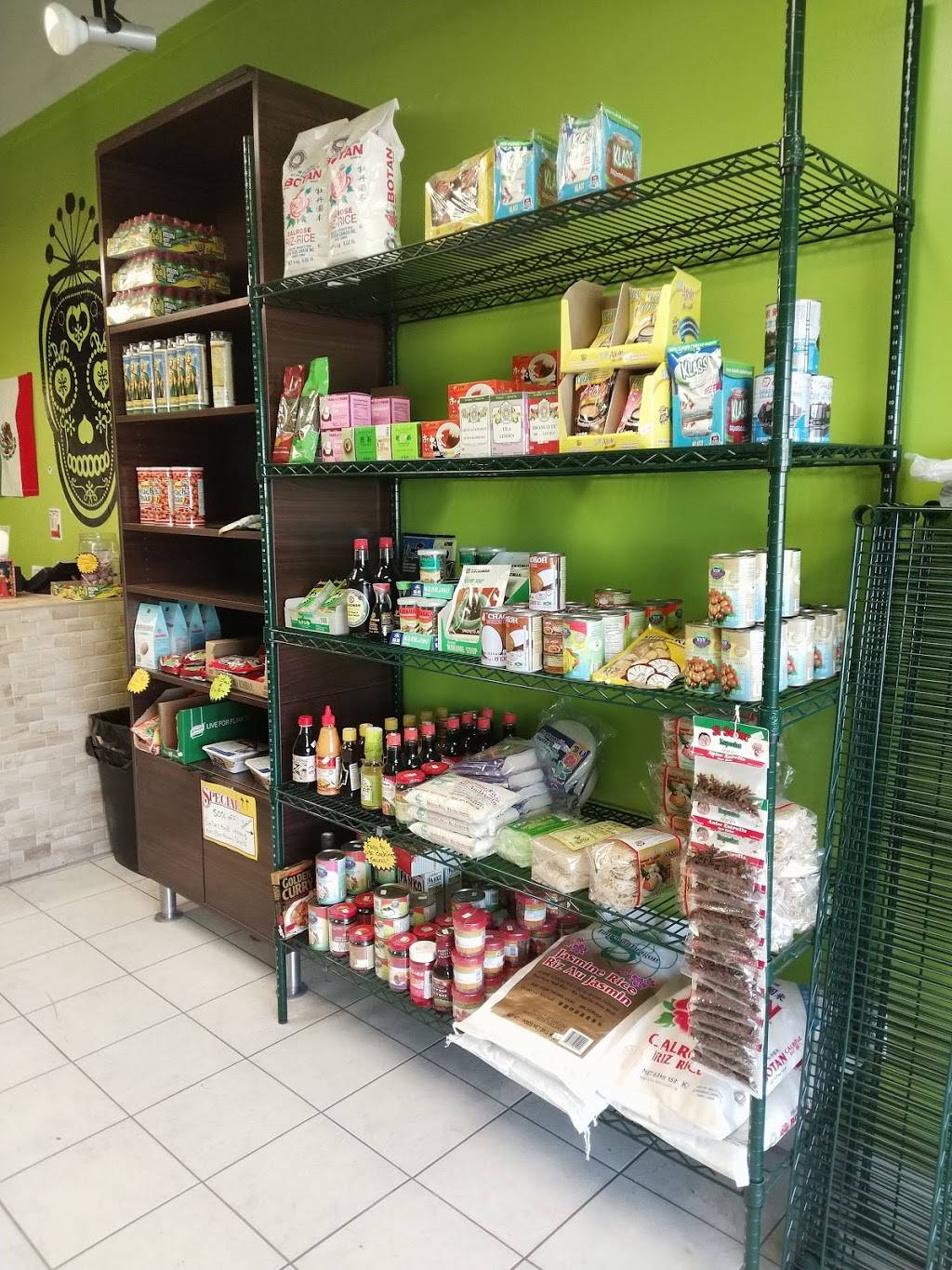 Don Wong Burritos & Tacos | restaurant | 4025 Dorchester Rd #4A, Niagara Falls, ON L2E 6N1, Canada | 2892965997 OR +1 289-296-5997