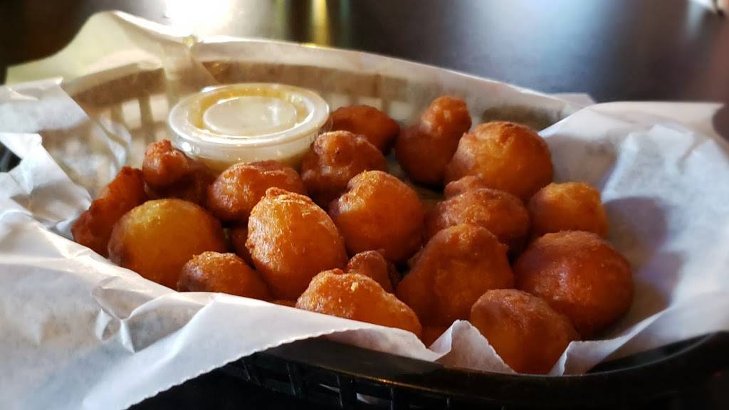 Scubas Pourhouse | restaurant | 1309 E Wisconsin Ave, Appleton, WI 54911, USA | 9203640488 OR +1 920-364-0488