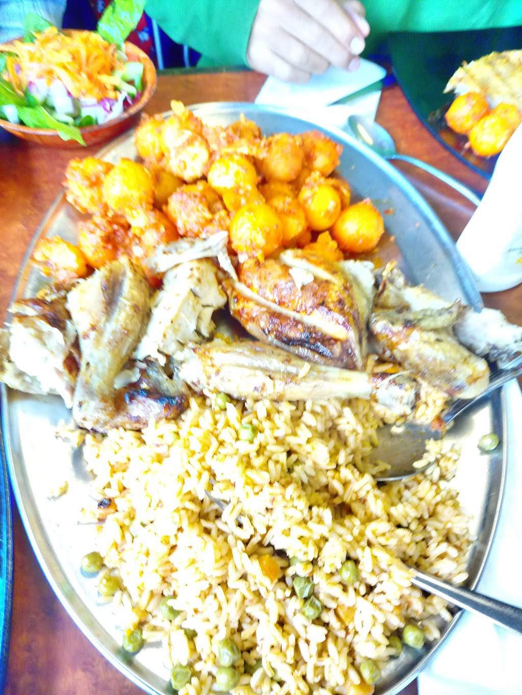 Toma La - The Portuguese Pit Stop | restaurant | 1550 Upper James St #21, Hamilton, ON L9B 1J5, Canada | 9055278662 OR +1 905-527-8662