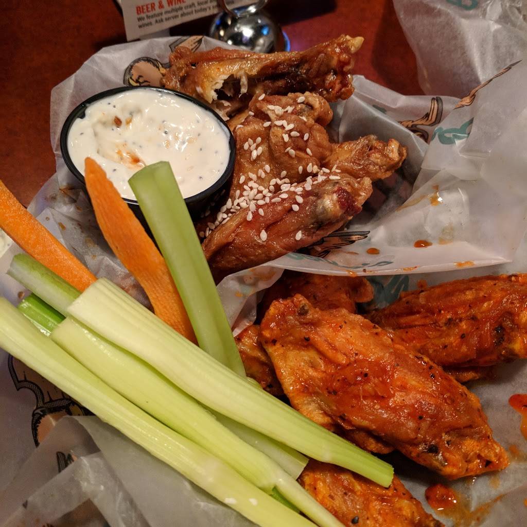 Buffalos | restaurant | 5380 Wendy Bagwell Pkwy, Hiram, GA 30141, USA | 7704392831 OR +1 770-439-2831