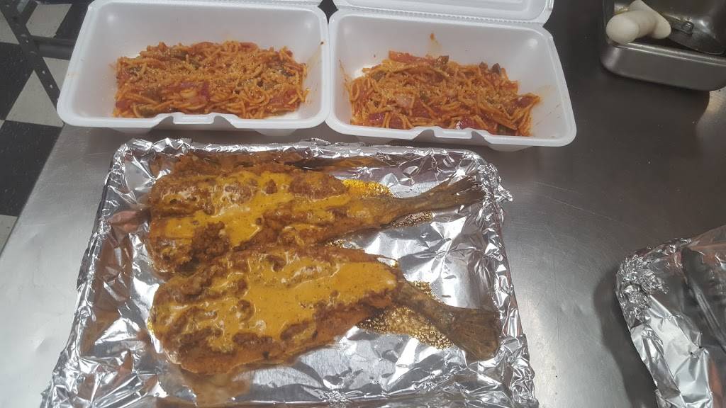 Luckys Pizza, Subs & Wings | restaurant | 1333 Poplar Grove St, Baltimore, MD 21216, USA | 4105664444 OR +1 410-566-4444