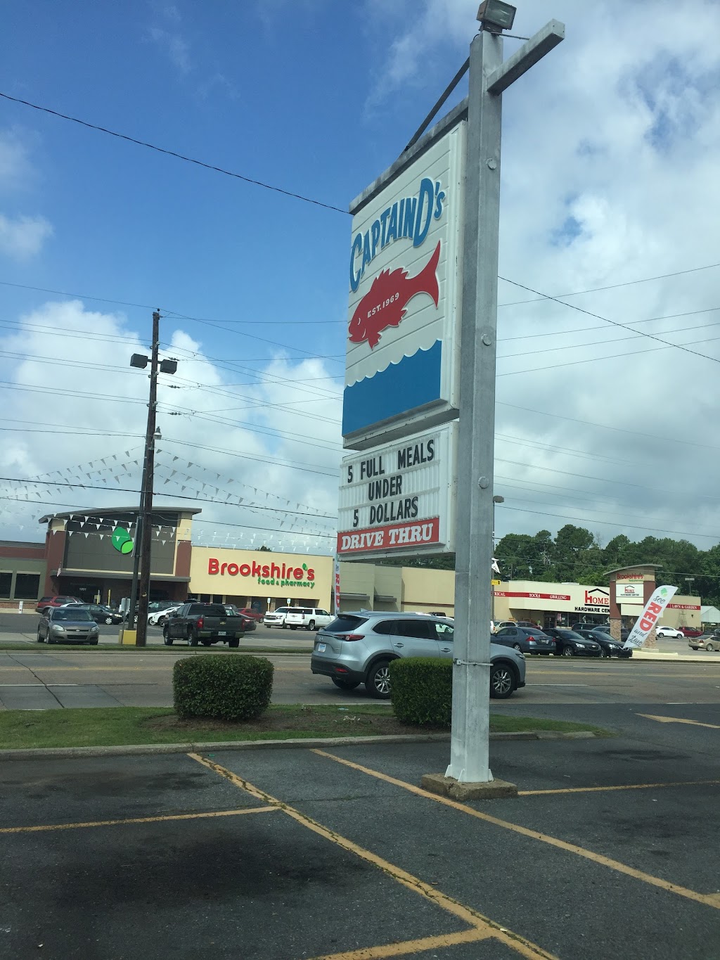 Captain Ds | restaurant | 1800 N 18th St, Monroe, LA 71201, USA | 3183256391 OR +1 318-325-6391