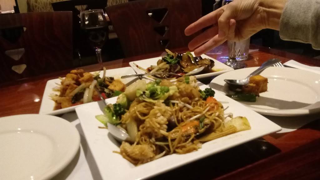 Original Thai BBQ Restaurant | restaurant | 18818 Ventura Blvd, Tarzana, CA 91356, USA | 8188814909 OR +1 818-881-4909