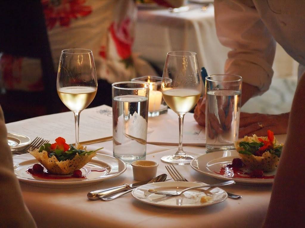 LEtoile | restaurant | 1 S Pinckney St #107, Madison, WI 53703, USA | 6082510500 OR +1 608-251-0500