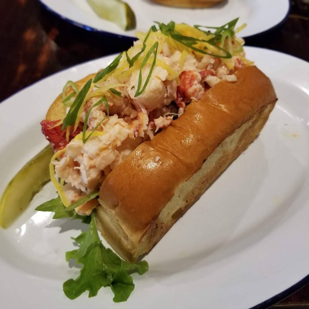 Learys Landing Irish Pub | restaurant | 156 Main St, Bar Harbor, ME 04609, USA | 2076643919 OR +1 207-664-3919