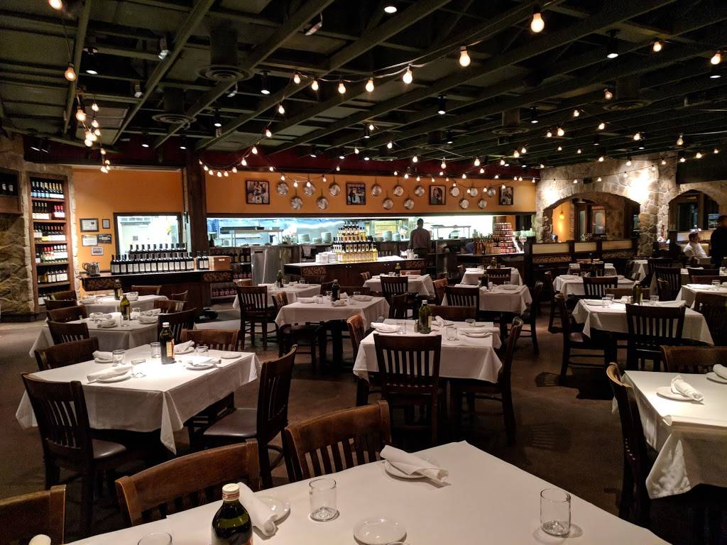 Romanos Macaroni Grill | restaurant | 7123 Red Bug Lake Rd, Oviedo, FL 32765, USA | 4073654405 OR +1 407-365-4405