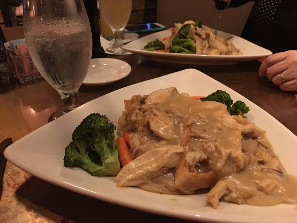 Altland House Grill & Pub | restaurant | 1 Center Square #100, Abbottstown, PA 17301, USA | 7172599535 OR +1 717-259-9535