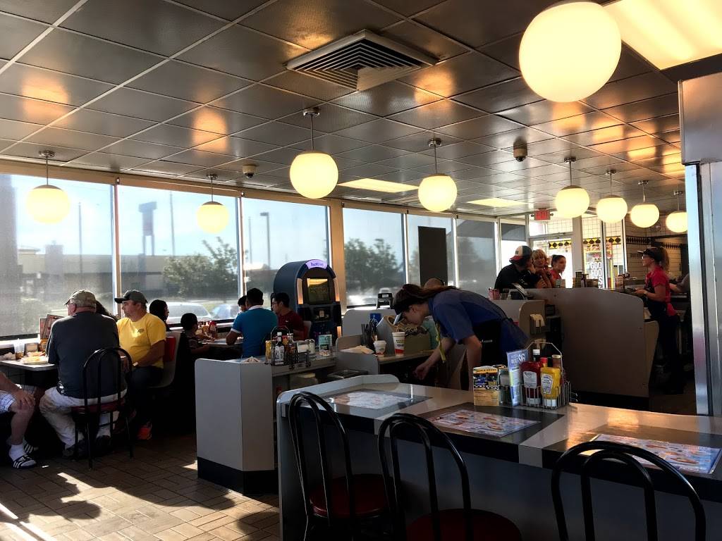 Waffle House | meal takeaway | 1103 W Trenton Ave, Findlay, OH 45840, USA | 4194291261 OR +1 419-429-1261