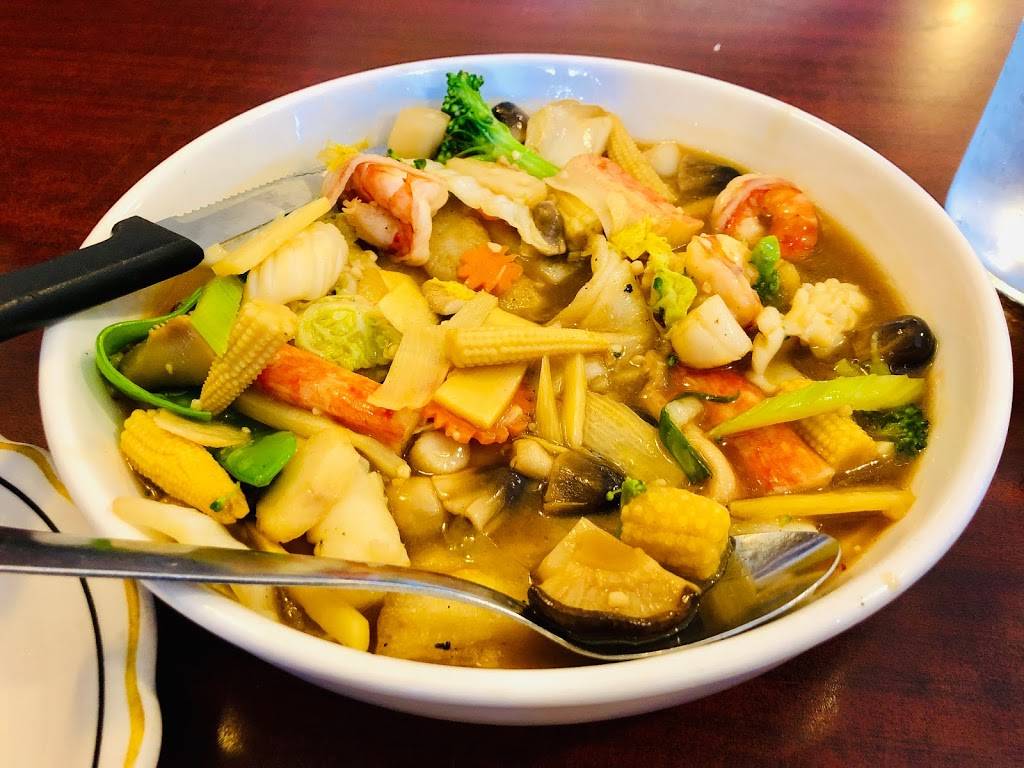 Thang Long Thai & Vietnamese | restaurant | 27641 John R Rd, Madison Heights, MI 48071, USA | 2485476763 OR +1 248-547-6763