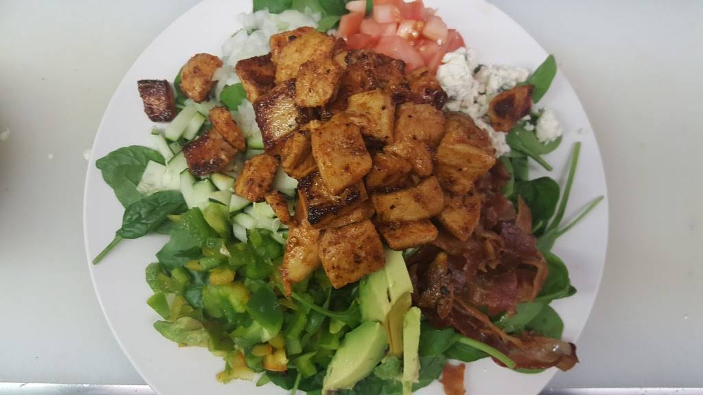 Palmas Diner | restaurant | 100 Stafford Ave, Bristol, CT 06010, USA | 8605838131 OR +1 860-583-8131