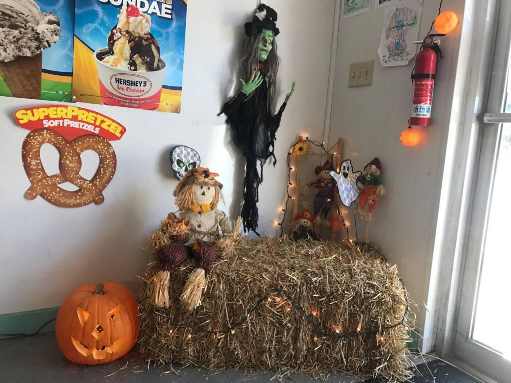 Nana & Pops Ice Cream & Italian Waterice | restaurant | 6681, 32369 Long Neck Rd, Millsboro, DE 19966, USA | 3022286079 OR +1 302-228-6079