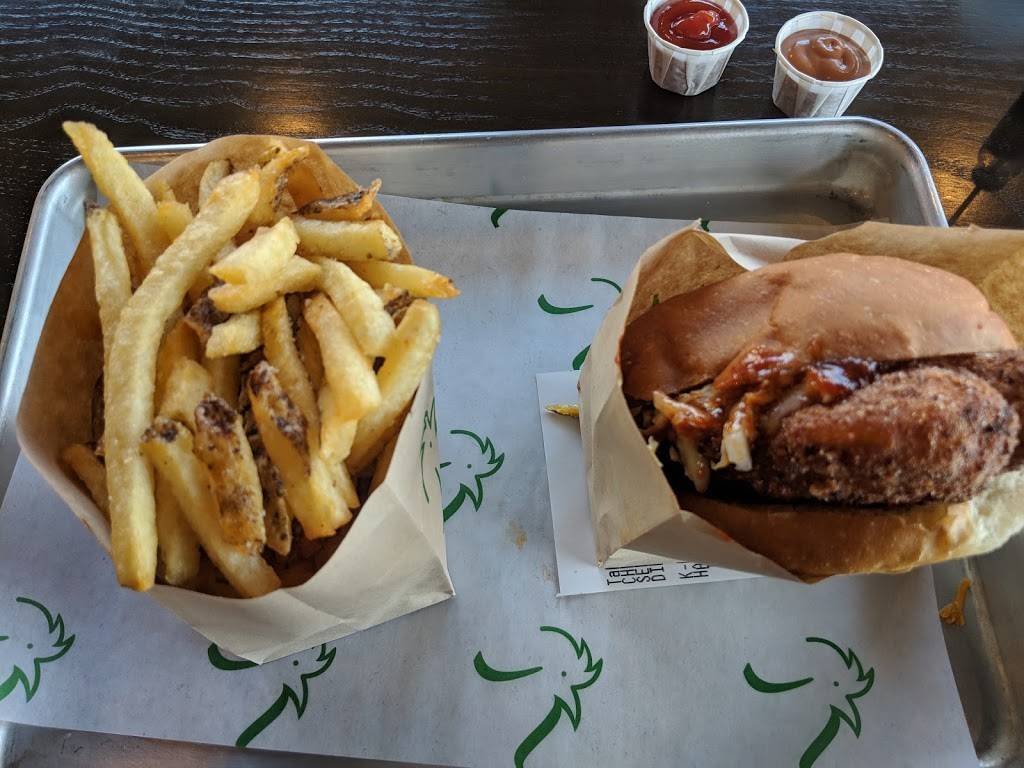 Roost | restaurant | 2308 Whitney Ave, Hamden, CT 06518, USA | 2036911973 OR +1 203-691-1973