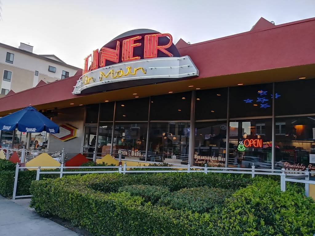 Diner On Main | restaurant | 201 W Main St, Alhambra, CA 91801, USA | 6262813488 OR +1 626-281-3488