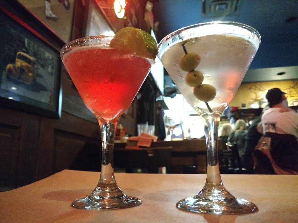 Scrooges Fine Foods & Drink | restaurant | 5829 Ridgewood Rd, Jackson, MS 39211, USA | 6012061211 OR +1 601-206-1211