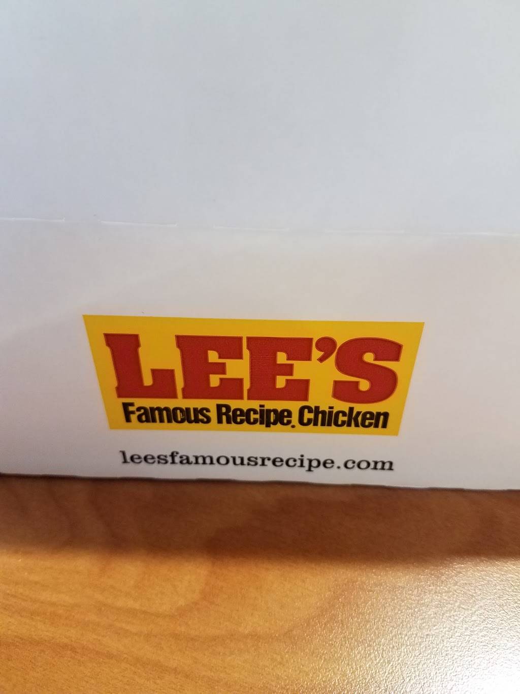 Lees Famous Recipe Chicken | restaurant | 2925 Brownsboro Rd, Louisville, KY 40206, USA | 5028964694 OR +1 502-896-4694
