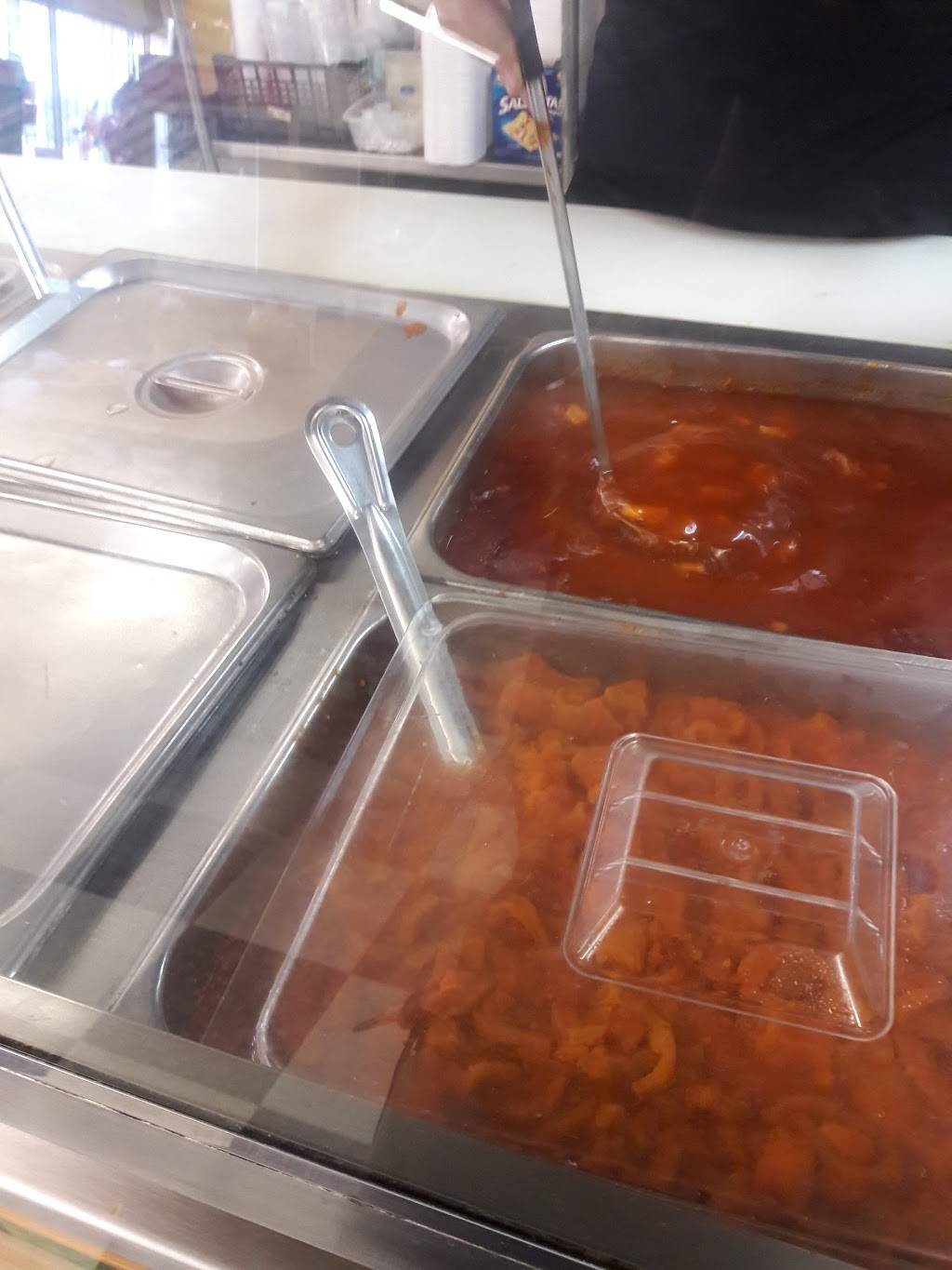 La Chiquita Market | restaurant | 1213 N Semoran Blvd, Orlando, FL 32807, USA | 3212353380 OR +1 321-235-3380