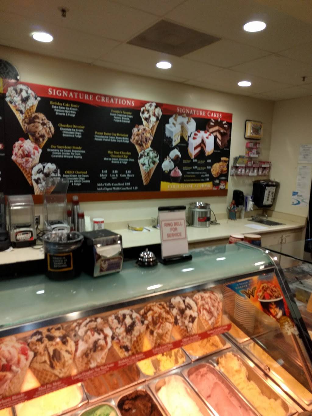 Cold Stone Creamery | bakery | 611 Santa Cruz Ave, Menlo Park, CA 94025, USA | 6503254500 OR +1 650-325-4500