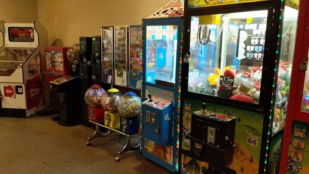 Round Table Pizza | meal delivery | 1565 S Novato Blvd, Novato, CA 94947, USA | 4158972512 OR +1 415-897-2512