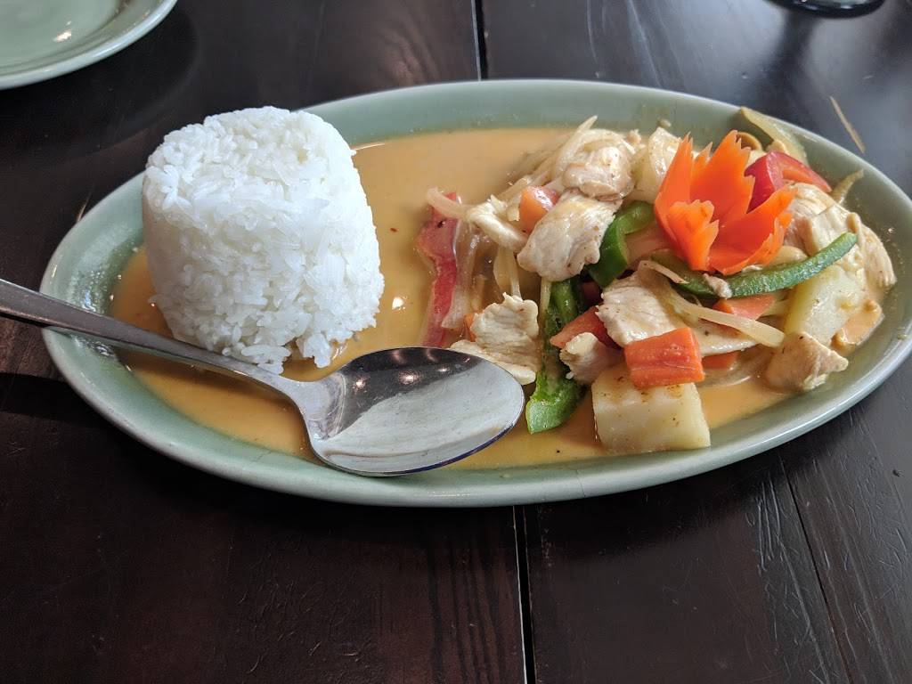 Bangkok Square @North Gainesville | restaurant | 8181 NW 38th Ln #100, Gainesville, FL 32606, USA | 3526726969 OR +1 352-672-6969