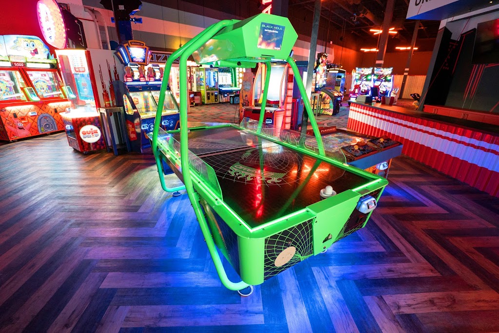 Bowlero Romeoville | restaurant | 735 Center Blvd, Romeoville, IL 60446, USA | 6303782695 OR +1 630-378-2695