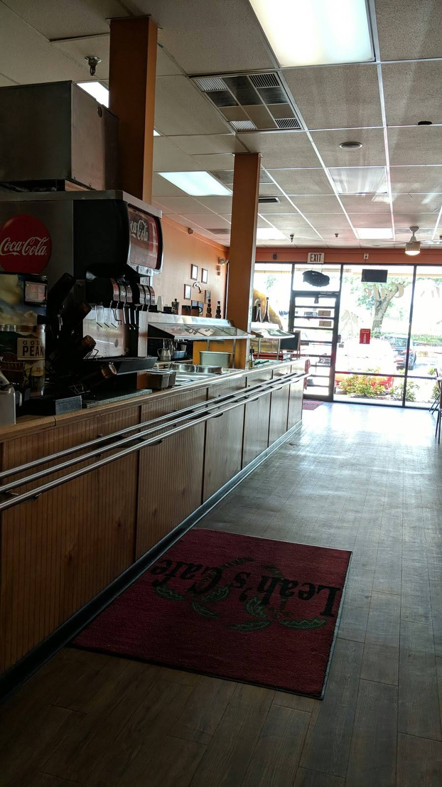 Leahs Cafe | restaurant | 6203 E Hillsborough Ave, Tampa, FL 33610, USA | 8136630073 OR +1 813-663-0073