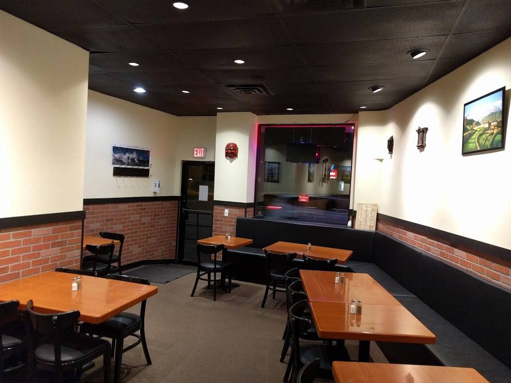 Chichi And Papa Himalayan Cuisine | restaurant | 1105 1/2 E Grand River Ave, East Lansing, MI 48823, USA | 5177080217 OR +1 517-708-0217