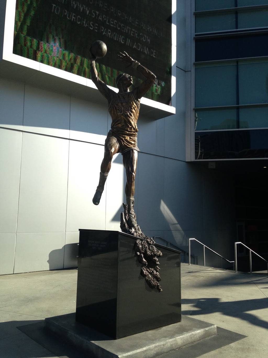 Levy | restaurant | 1111 S Figueroa St, Los Angeles, CA 90015, USA | 2137427885 OR +1 213-742-7885