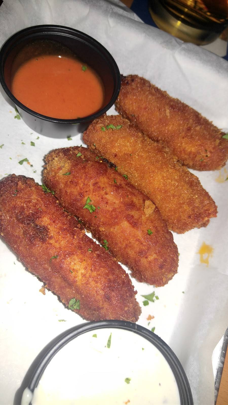 PressBox Sports Grill | restaurant | 1552 E Champlain Dr, Fresno, CA 93720, USA | 5594343040 OR +1 559-434-3040