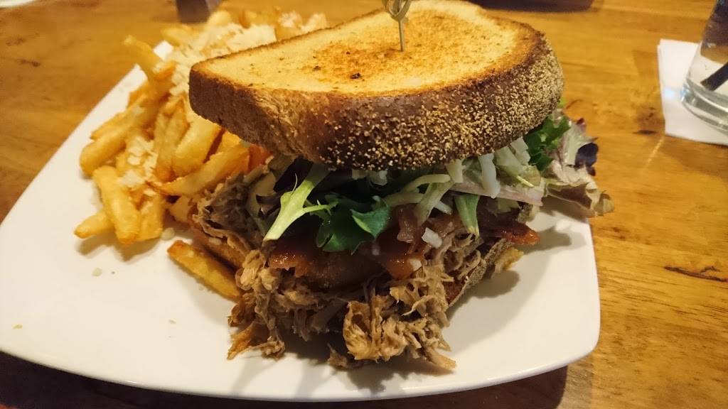 Basils On Market | restaurant | 18 N Market St, Troy, OH 45373, USA | 9378752068 OR +1 937-875-2068