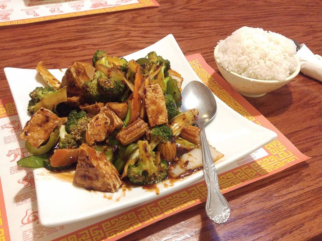 Long Feng | restaurant | 401 W Rollins Rd, Round Lake Beach, IL 60073, USA | 8477408888 OR +1 847-740-8888