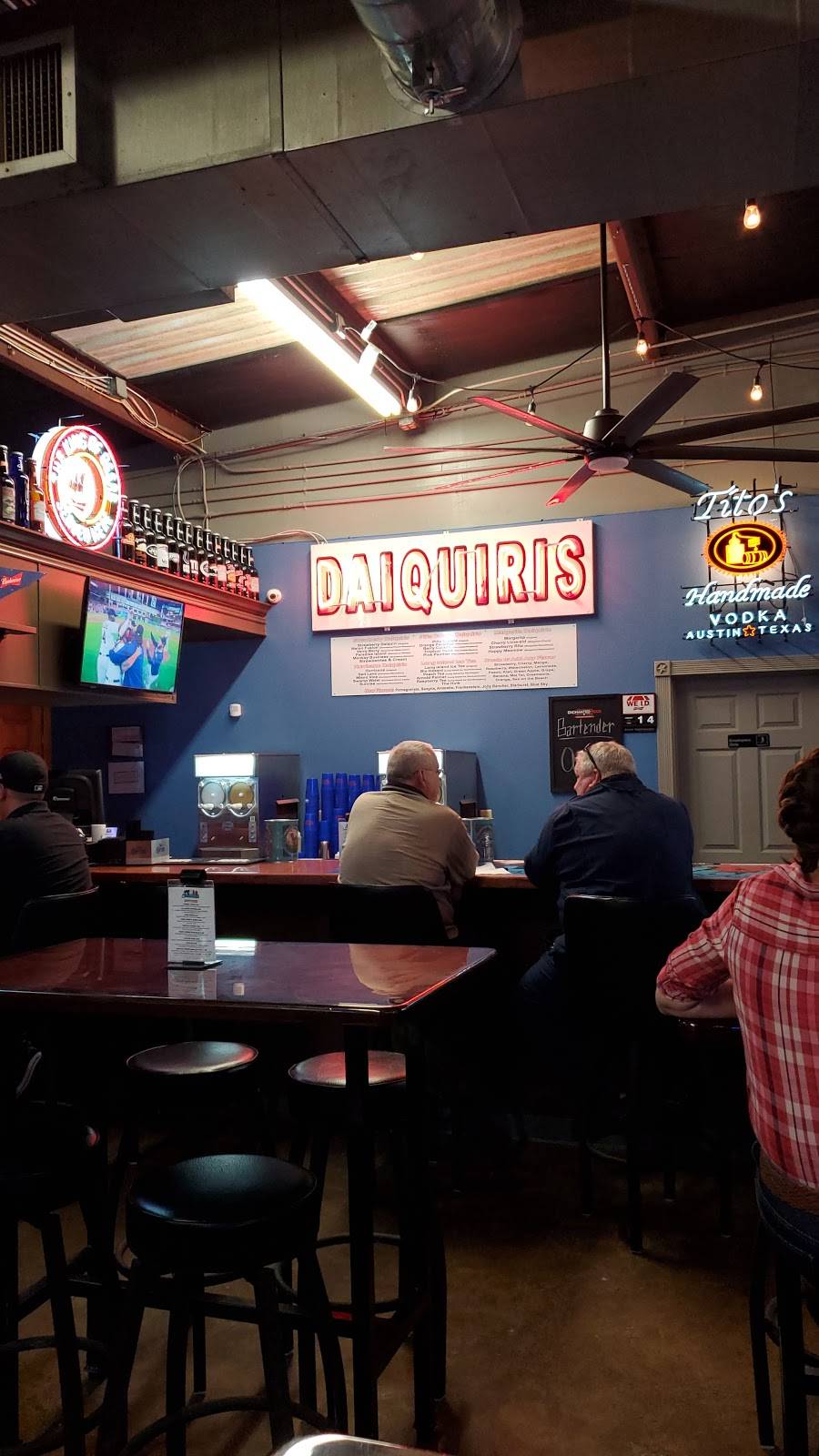 Texas Snowbirds | restaurant | 1602 W Main St Suite A, La Porte, TX 77571, USA | 2814025055 OR +1 281-402-5055