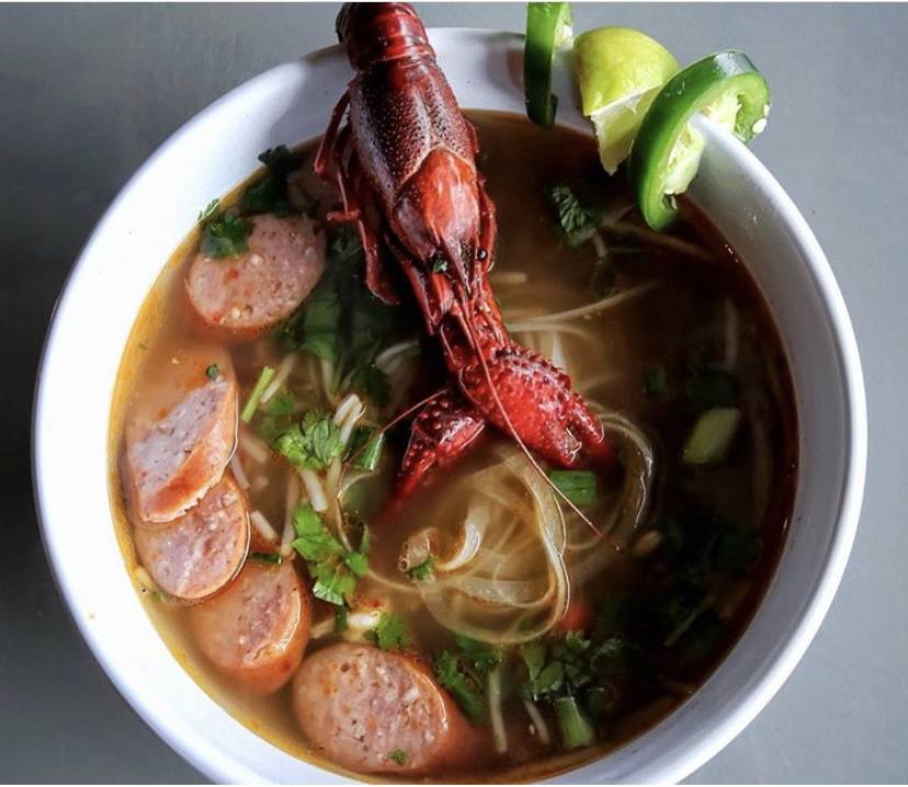 LA Crawfish - Castle Hills | restaurant | 25 NE Interstate 410 Loop Ste 124, San Antonio, TX 78216, USA | 2102365556 OR +1 210-236-5556