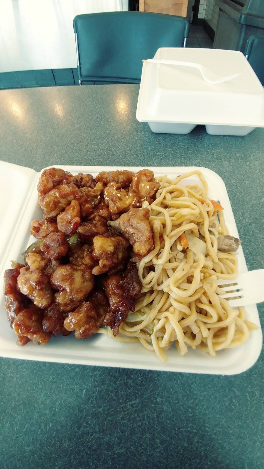 Silver Moon Chinese Food | restaurant | 1880 Mendocino Ave C, Santa Rosa, CA 95401, USA | 7075767878 OR +1 707-576-7878