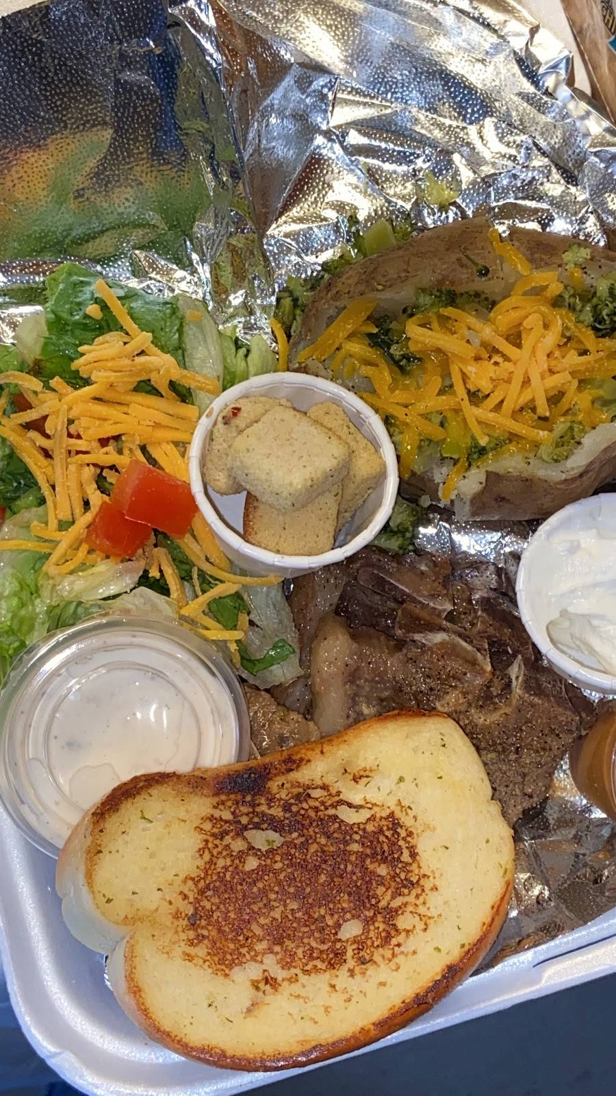 Uncle Rickys | restaurant | 13205 W Chicago, Detroit, MI 48228, USA | 2487788984 OR +1 248-778-8984