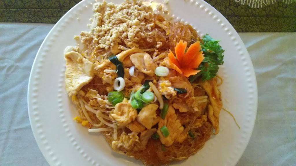 Bangkokville | meal takeaway | 395 Haywood Ln, Nashville, TN 37211, USA | 6158349250 OR +1 615-834-9250