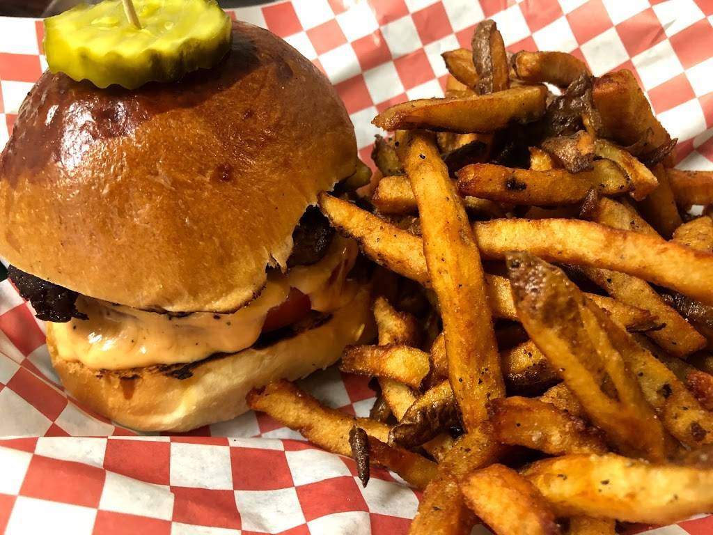 Burgers & Bakery | restaurant | 8881 Warren H Abernathy Hwy, Spartanburg, SC 29301, USA | 8643104495 OR +1 864-310-4495