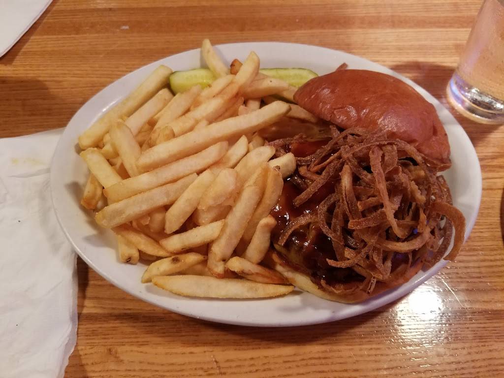 The Landing Bar & Grille | restaurant | 30 Fairport Village Landing, Fairport, NY 14450, USA | 5854257490 OR +1 585-425-7490