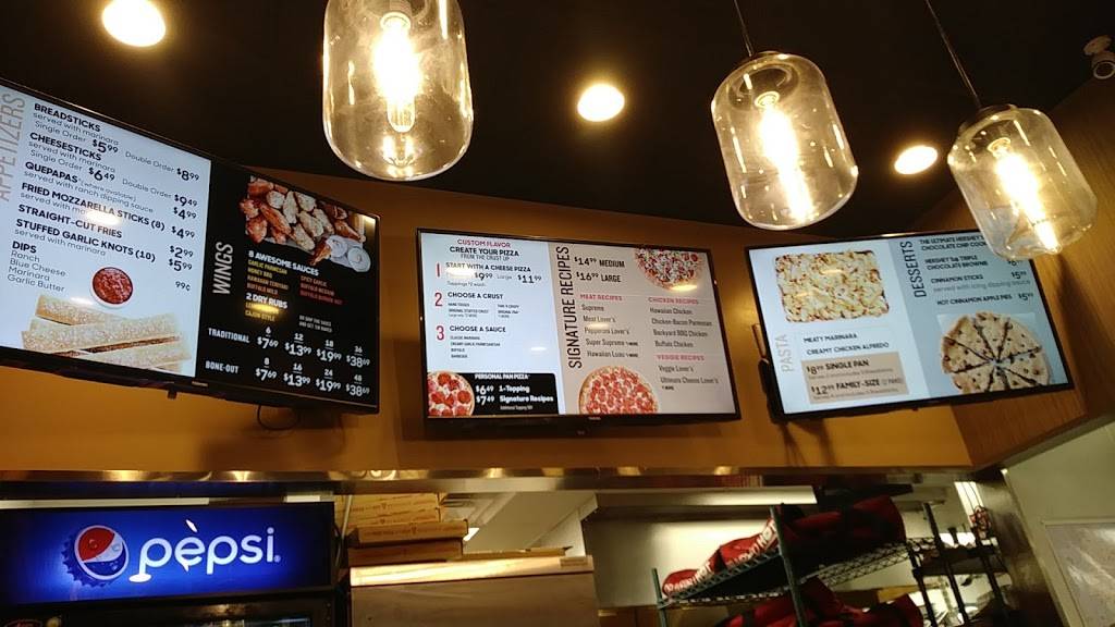 Pizza Hut | meal takeaway | 2020 Bolton Rd NW, Atlanta, GA 30318, USA | 4044580555 OR +1 404-458-0555