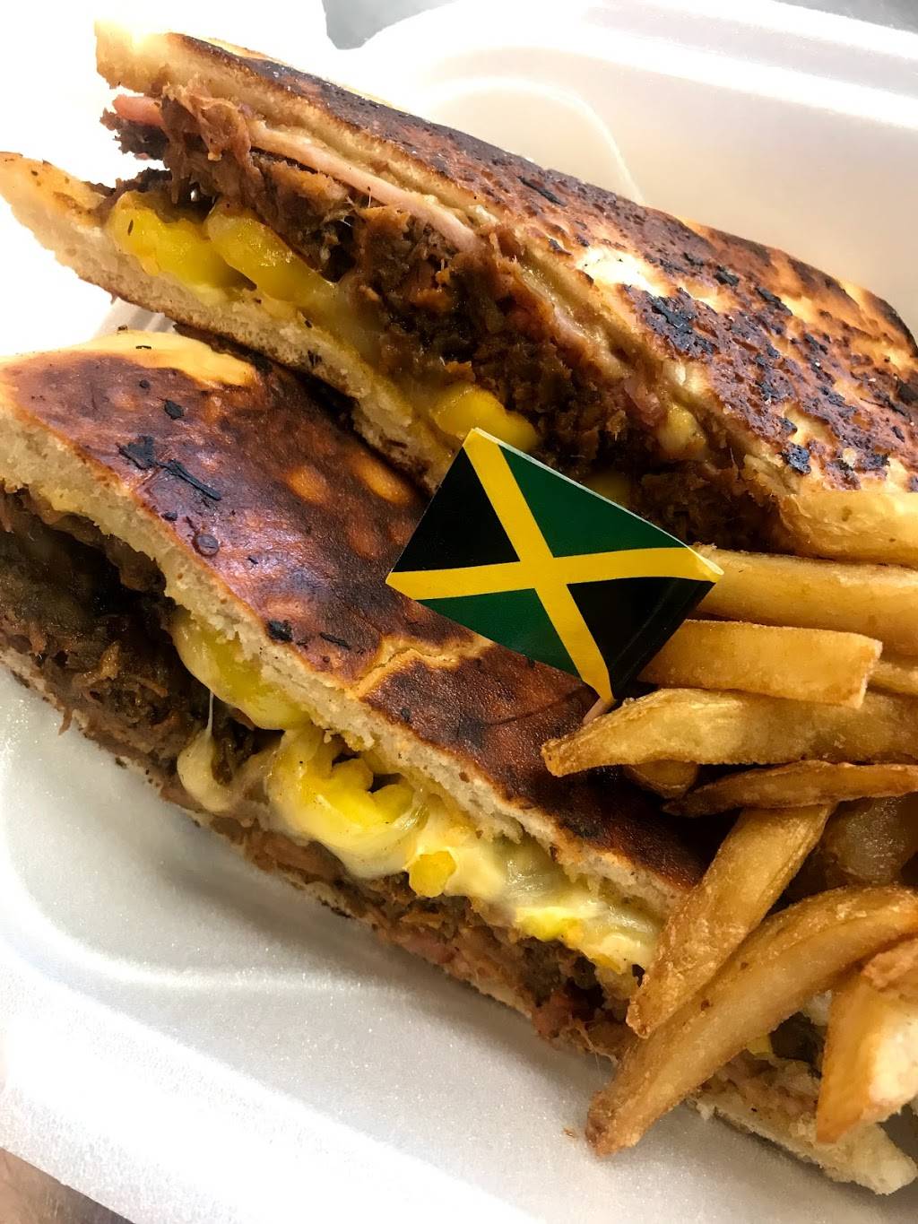 Minstons Jamaican Deli | restaurant | 2880 Holcomb Bridge Rd #184, Alpharetta, GA 30022, USA | 6783536130 OR +1 678-353-6130