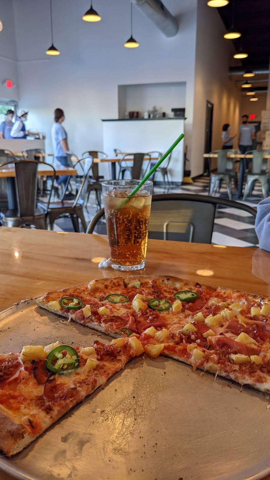 Sidewall Pizza | restaurant | 2615 Woodruff Rd, Simpsonville, SC 29681, USA | 8642633195 OR +1 864-263-3195