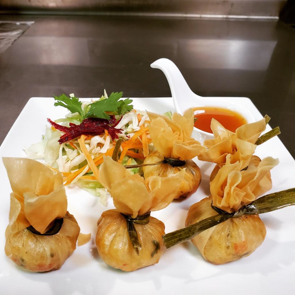 Similan Thai & Sushi Restaurant | restaurant | 1123 W Granville Ave, Chicago, IL 60660, USA | 7737618500 OR +1 773-761-8500