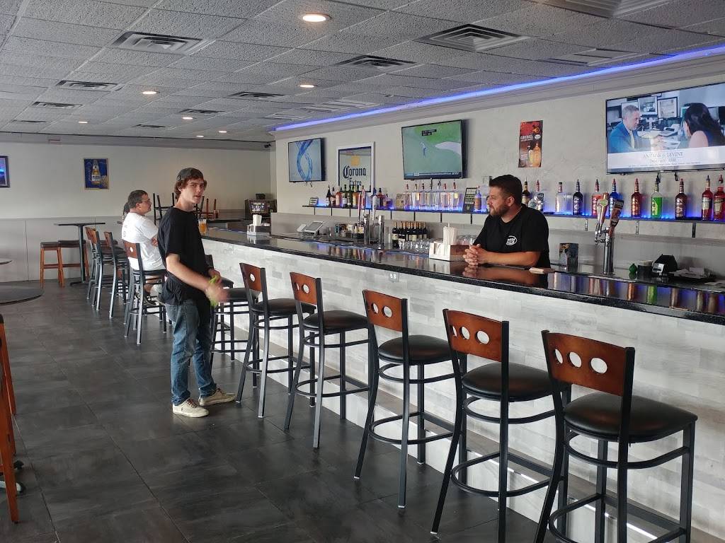 Blacktail Bar & Grill | restaurant | 3825 Baymeadows Rd, Jacksonville, FL 32217, USA | 9043791918 OR +1 904-379-1918