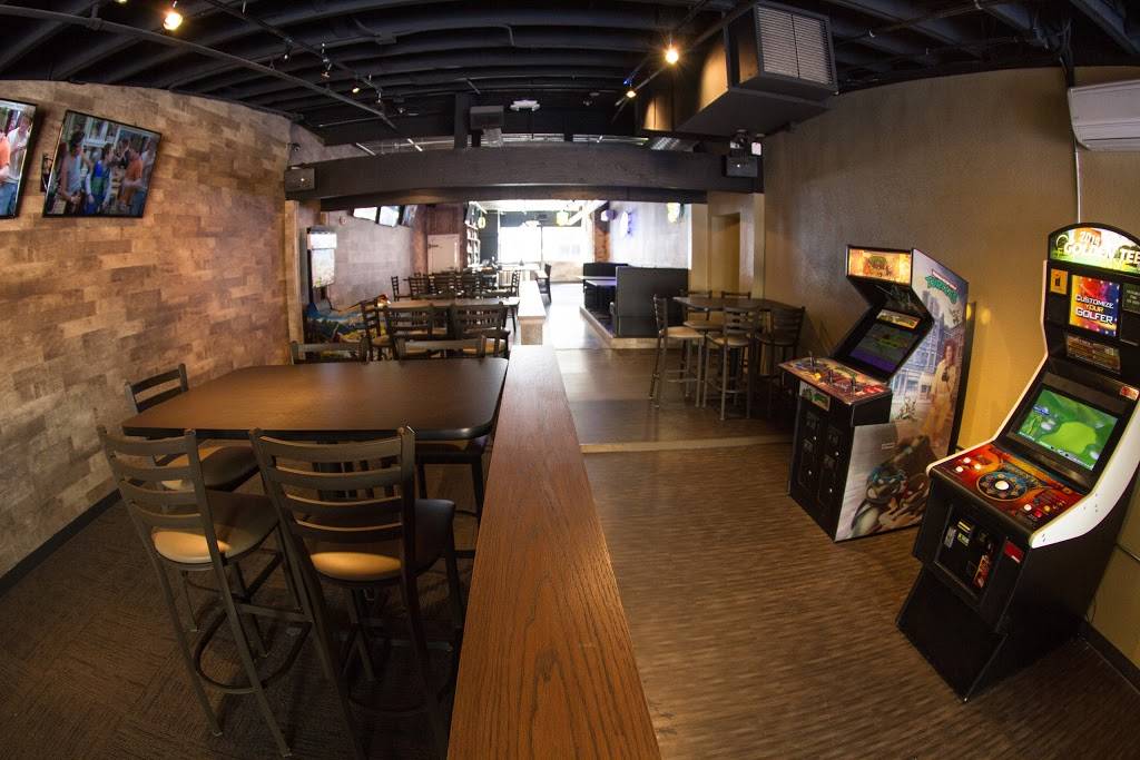 Whiskey Road Tavern & Grill | restaurant | 402 Main St, Cedar Falls, IA 50613, USA | 3192771244 OR +1 319-277-1244