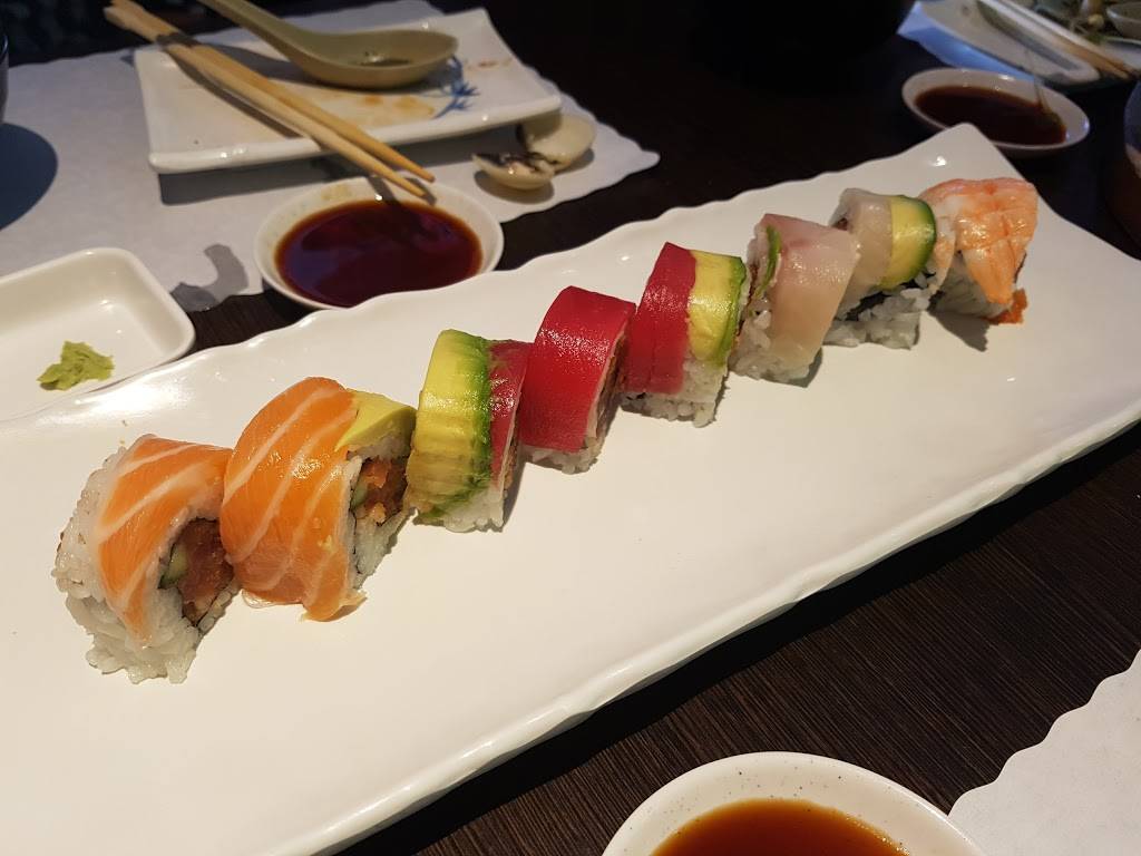 Tomodachi Sushi | restaurant | 10975 Weyburn Ave, Los Angeles, CA 90024, USA | 3108248805 OR +1 310-824-8805