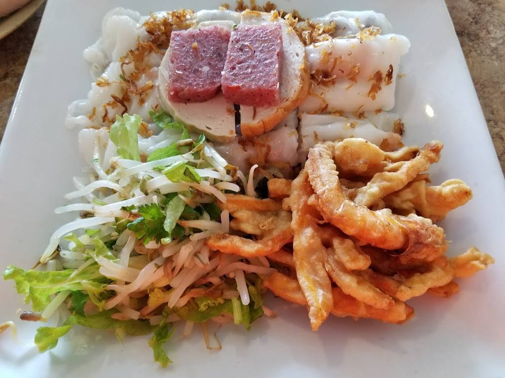 Banh Cuon Hoa | restaurant | 11106 Veterans Memorial Dr, Houston, TX 77067, USA | 2818203388 OR +1 281-820-3388