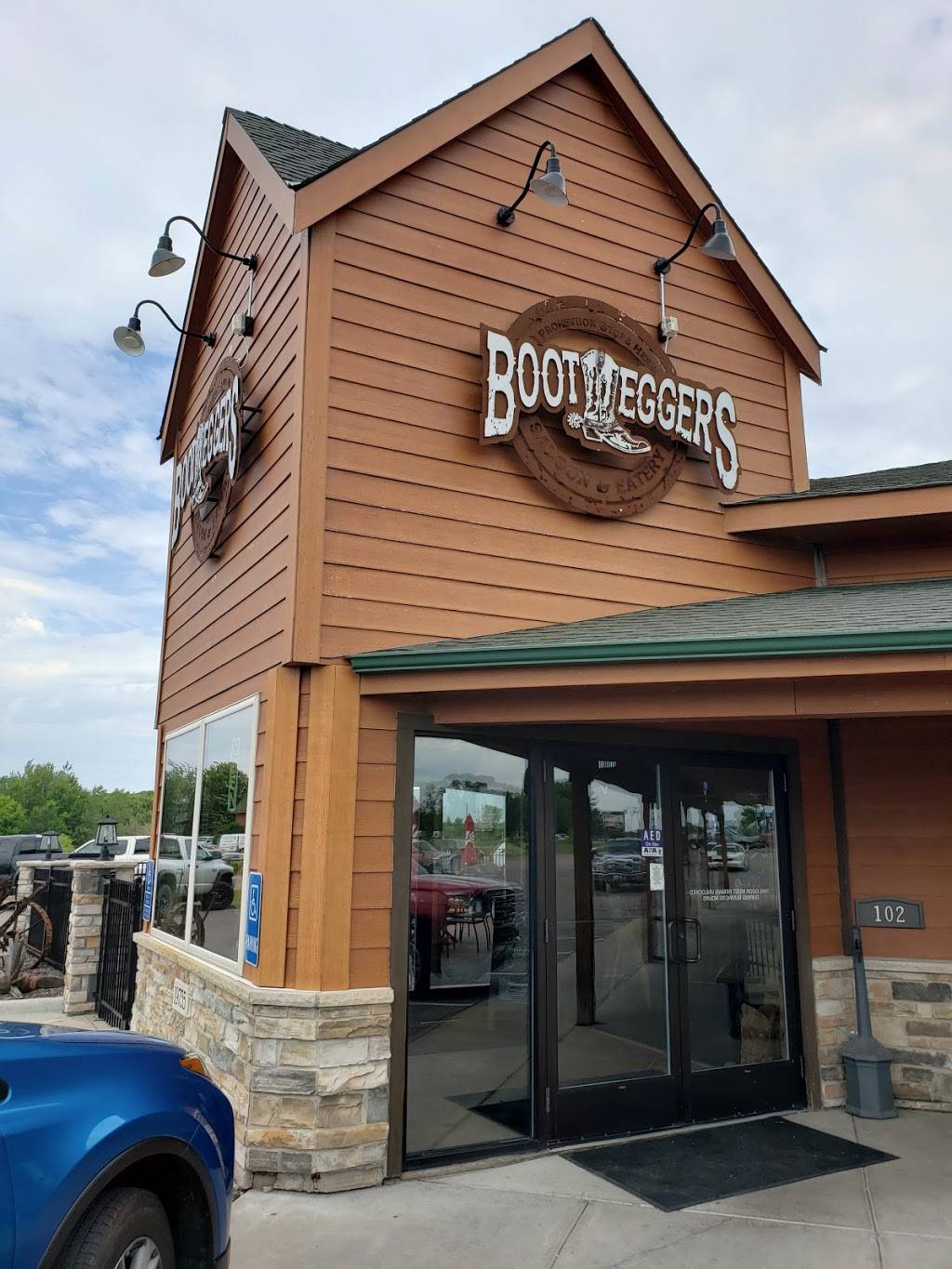 BootLeggers Saloon & Eatery | restaurant | 19735 Iguana St NW, Nowthen, MN 55330, USA | 7634414845 OR +1 763-441-4845